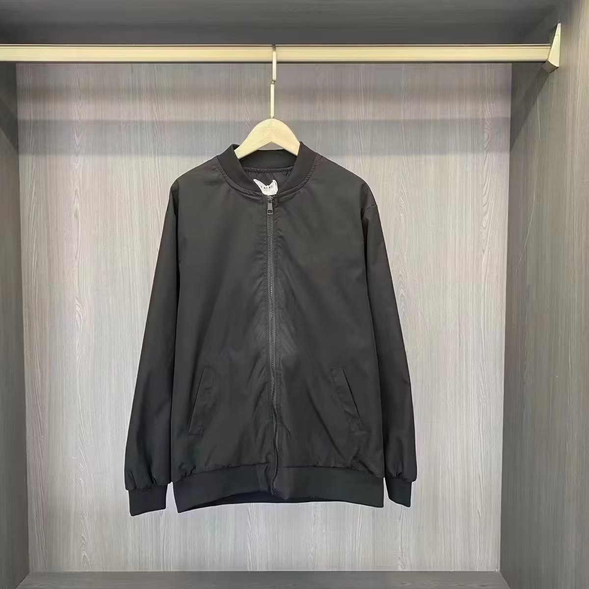 トラックジャケット ナイロンゆったりシルエット無地ナイロントラックジャケット