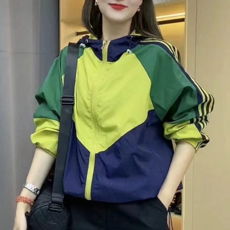 トラックジャケット 幾何学配色スリーラインナイロントラックジャケット