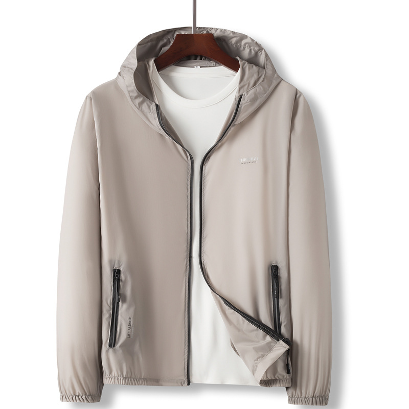 トラックジャケット 軽量防風フード付きナイロントラックジャケット