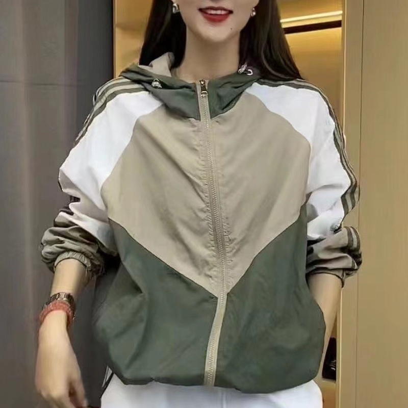 トラックジャケット 幾何学配色スリーラインナイロントラックジャケット