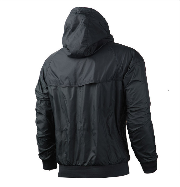 トラックジャケット ナイロン 軽量防風フード付きトラックジャケット