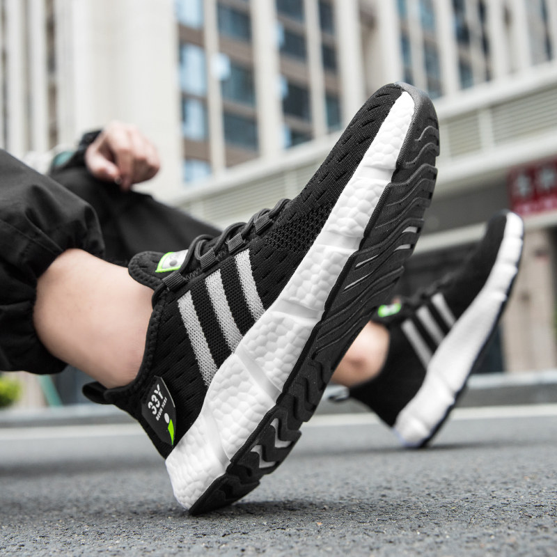 トレイルランニングシューズ 三本線デザイン軽量クッション搭載トレイルランニングシューズ