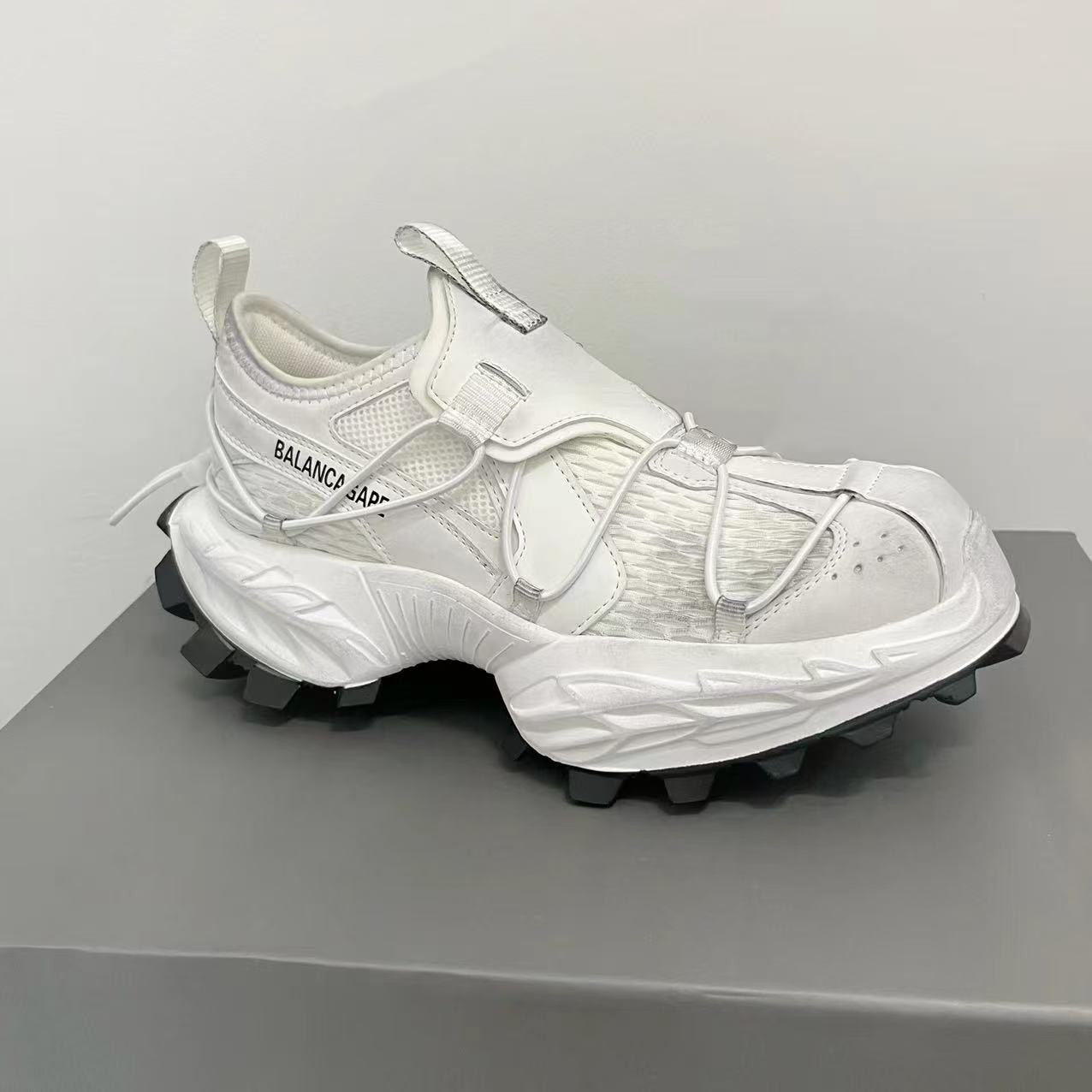 トレイルランニングシューズ バランスエリート トレイルランナー
