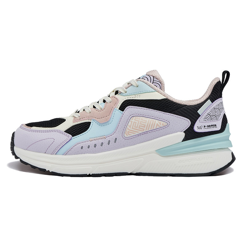 レディース厚底クッション搭載トレイルランニングシューズ