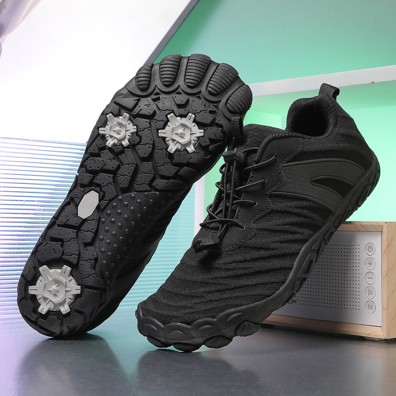 トレイルランニングシューズ スパイクソール搭載超軽量山岳走行用シューズ