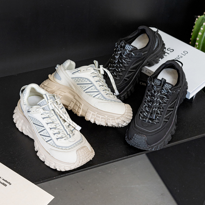 トレイルランニングシューズ 山岳征服 厚底トレイルシューズ