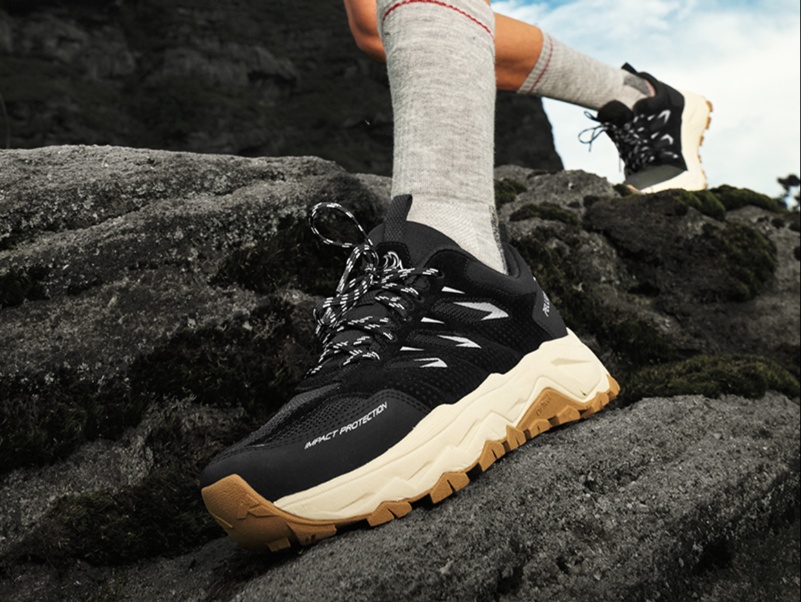 https://fulmo-img-server.com/trail-shoes/1741695047419_layfbqqr_jue9uo4v.jpeg