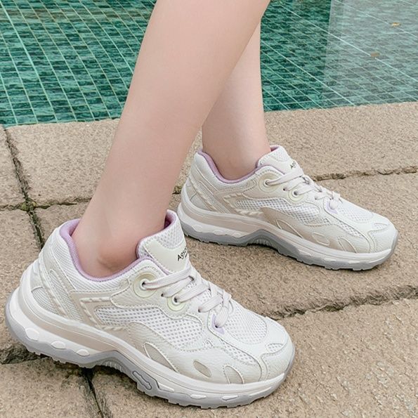 トレイルランニングシューズ 美脚効果アップ 身長プラス３センチ