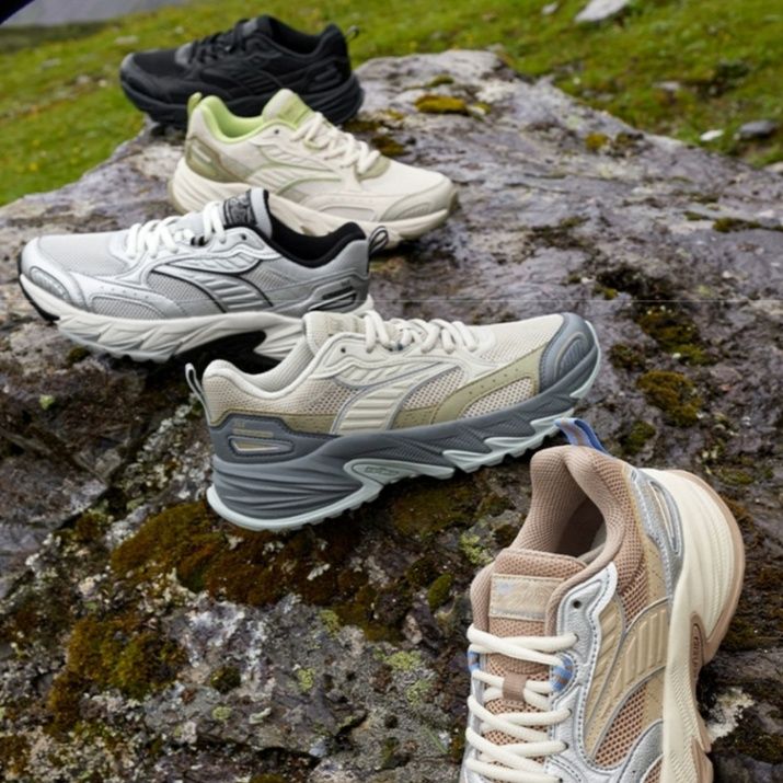トレイルランニングシューズ 山岳征服 軽快トレイルシューズ