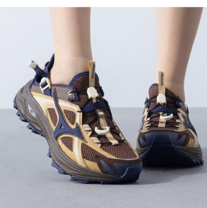 トレイルランニングシューズ 山岳縦走メッシュレディース軽量トレイルランニングシューズ