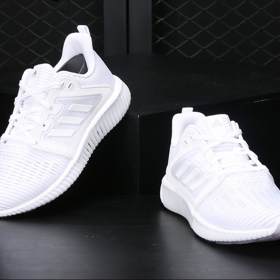 https://fulmo-img-server.com/trail-shoes/1758896500812_qwnqtmva_6sqrhnm3.jpeg