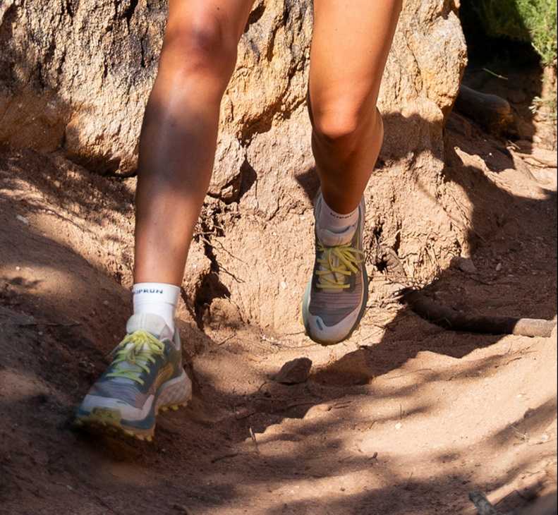 足に馴染む履き心地！トレランにおすすめのランニングシューズ5選