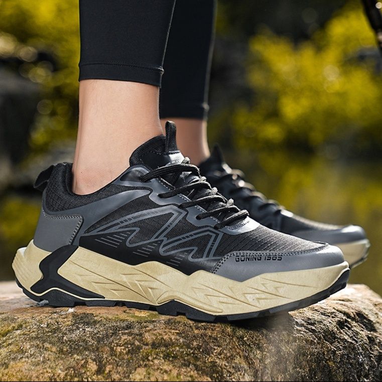 トレイルランニングシューズ 山岳走行対応高機能メンズトレイルランニングシューズ