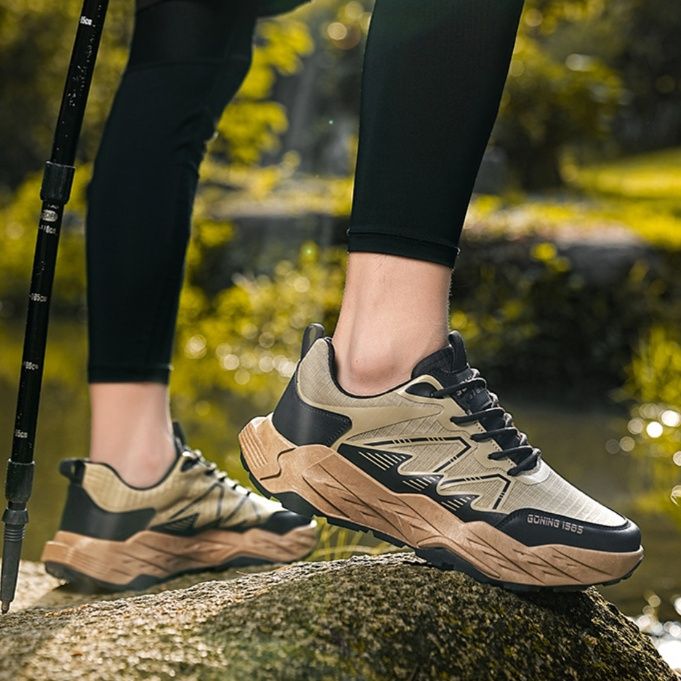 トレイルランニングシューズ 山岳走行対応高機能メンズトレイルランニングシューズ