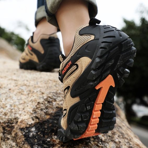 トレイルランニングシューズ 山岳対応多機能滑り止めメンズランニングシューズ