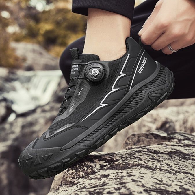 トレイルランニングシューズ 山岳地形対応回転式締め付け機構搭載メンズトレイルシューズ