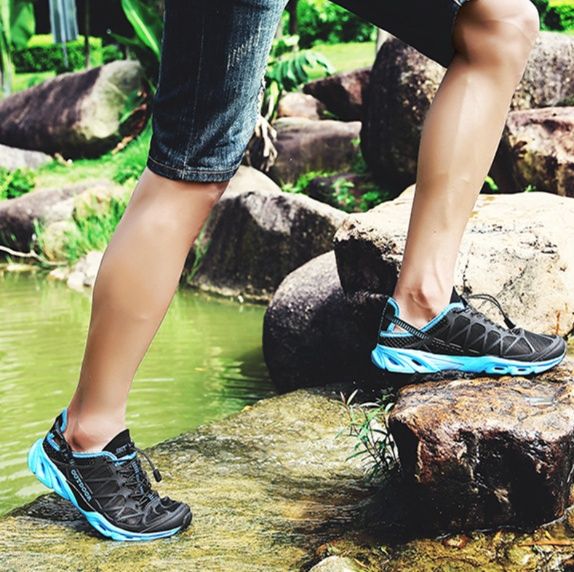 トレイルランニングシューズ 山岳対応軽量高性能メンズトレイルランニングシューズ