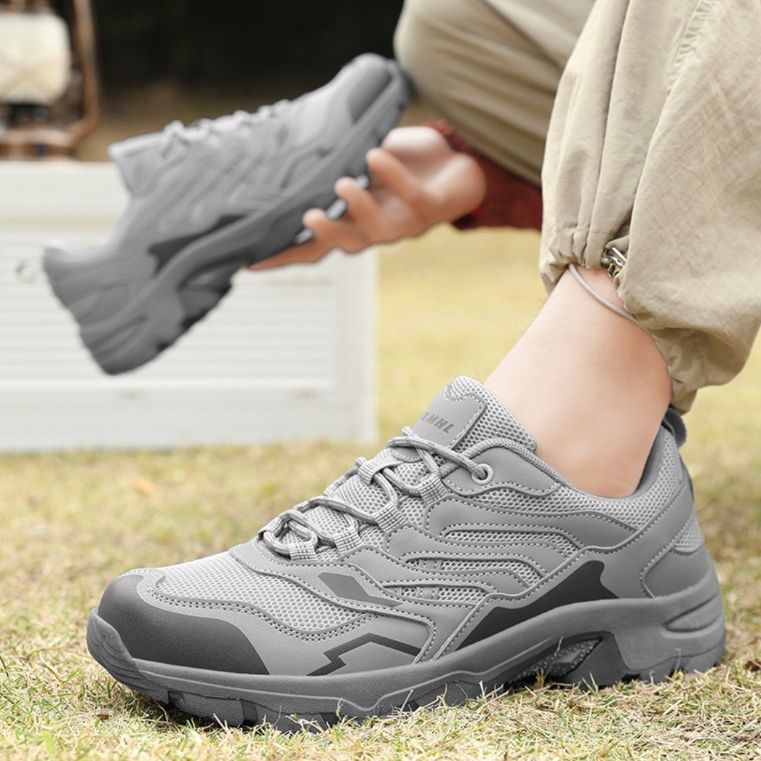 トレイルランニングシューズ 山岳対応高機能メンズトレイルランニングシューズ