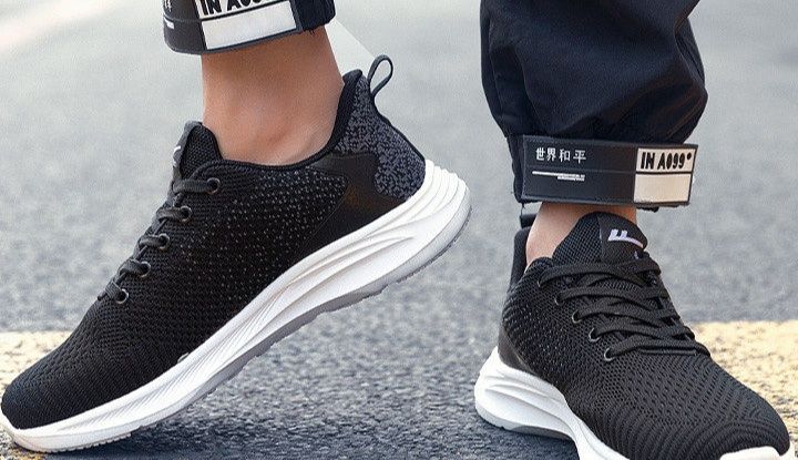 トレイルランニングシューズ エアクッション搭載軽量通気性メッシュメンズトレイルランニングシューズ