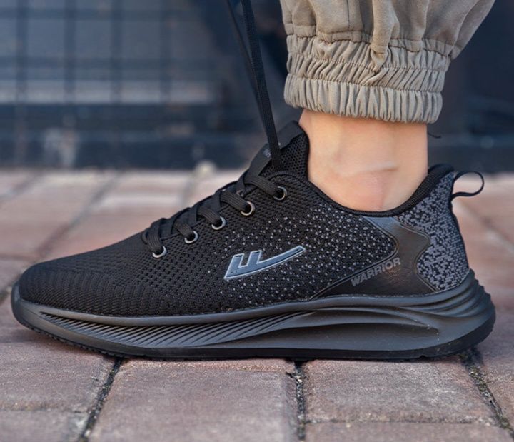 トレイルランニングシューズ エアクッション搭載軽量通気性メッシュメンズトレイルランニングシューズ