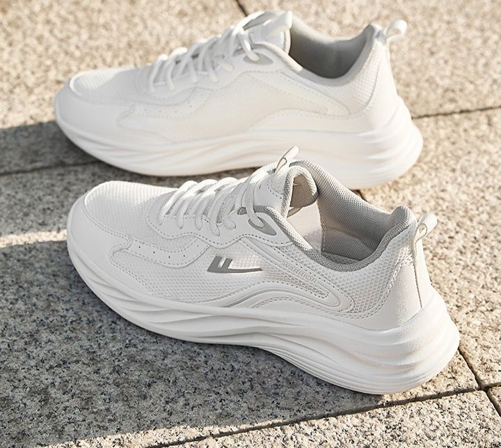 トレイルランニングシューズ エアクッション搭載軽量メッシュメンズトレイルランニングシューズ