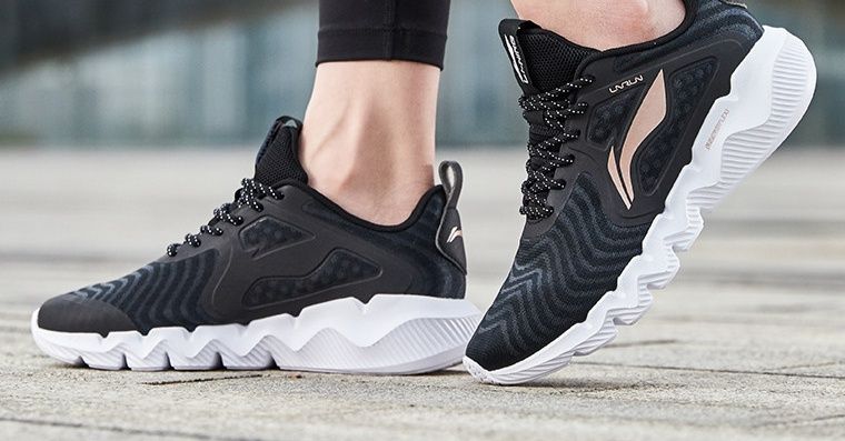 トレイルランニングシューズ レディース 初心者向