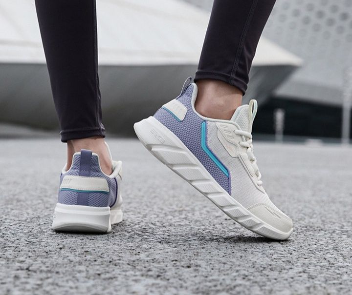 トレイルランニングシューズ 軽量通気性メッシュレディース向けトレイルランニングシューズ