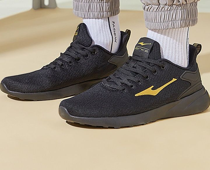 トレイルランニングシューズ 悪路対応 防滑 軽量 メンズトレランシューズ