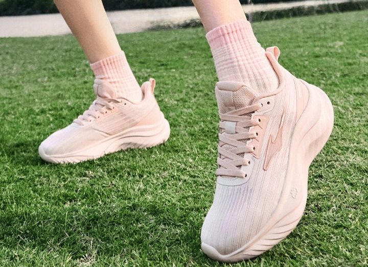 トレイルランニングシューズ レディース 防滑 悪路 山道 トレラン対応