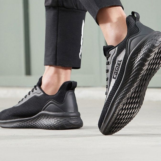 トレイルランニングシューズ オフロード 安定設計 メンズ