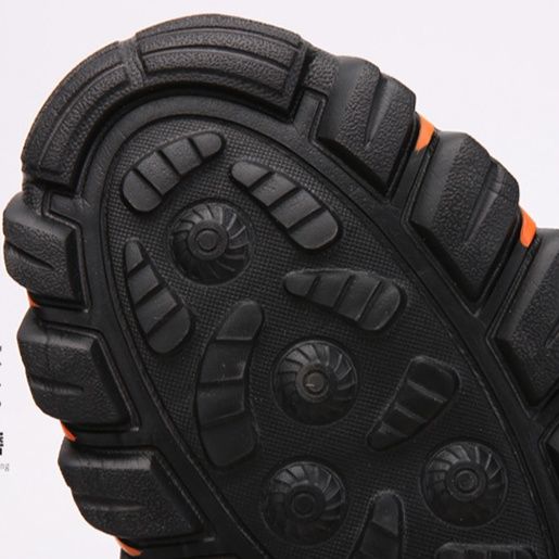 トレイルランニングシューズ 全地形対応型防滑機能付きトレイルランニングシューズ