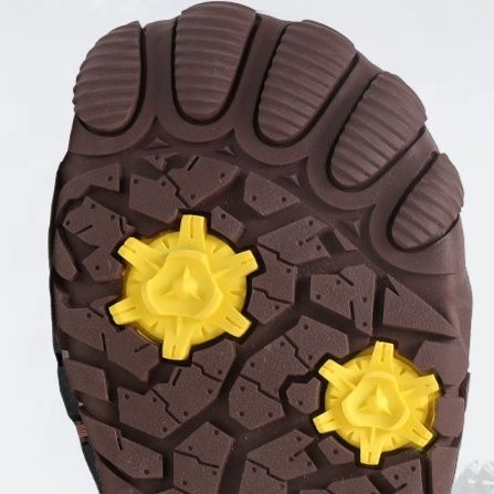 トレイルランニングシューズ スパイクソール搭載超軽量山岳走行用シューズ