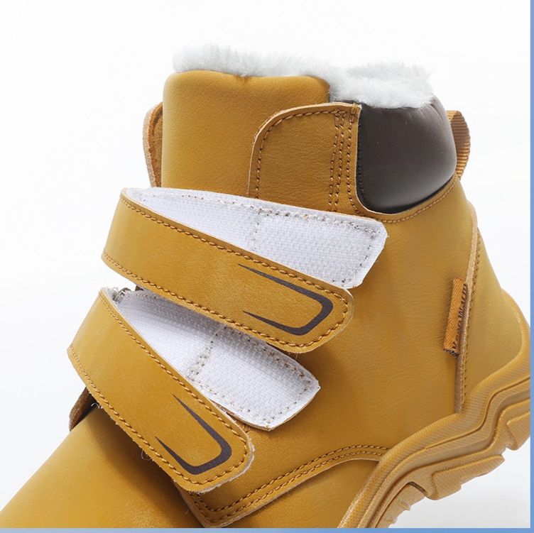 トレイルランニングシューズ 冬用防寒裏ボア付きマジックテープ式トレイルシューズ