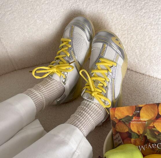 トレイルランニングシューズ レディース 運動靴 履きやすい軽量山道用靴