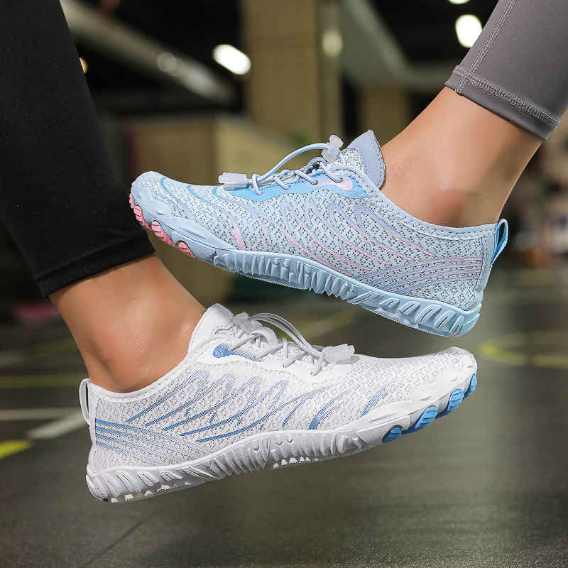 https://fulmo-img-server.com/trail-shoes/1d579c35-949f-40e6-b6a3-913bd70b4dfa.jpg