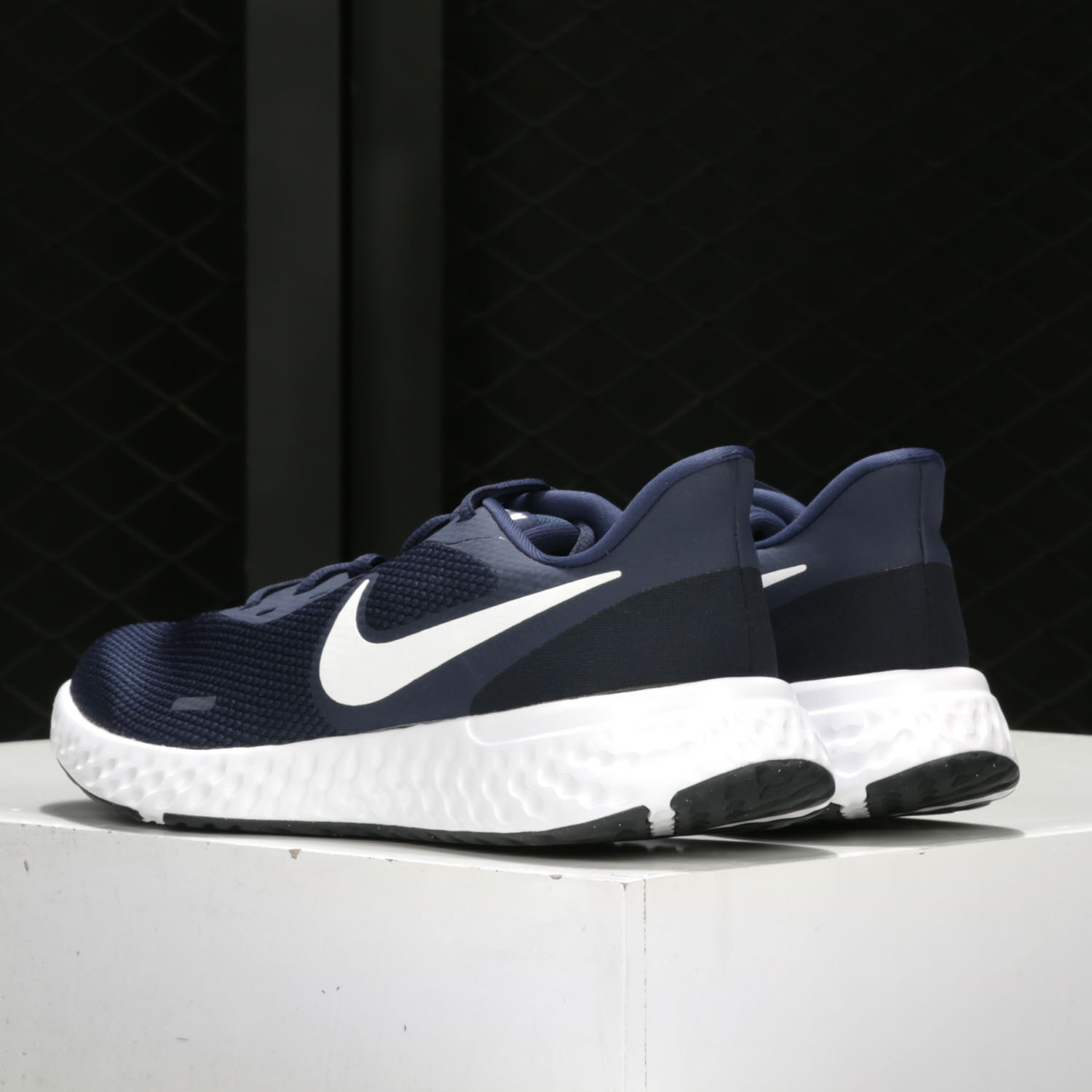 トレイルランニングシューズ ランニングシューズ