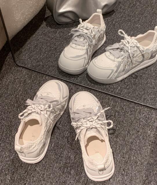 トレイルランニングシューズ レディース通気性メッシュトレイル運動靴 紐靴