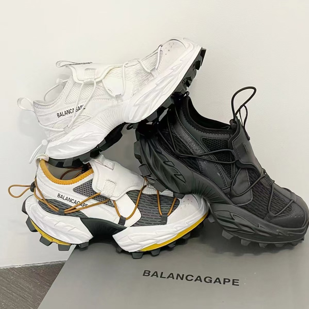 トレイルランニングシューズ バランスエリート トレイルランナー