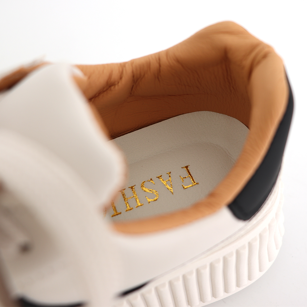 トレイルランニングシューズ レディース厚底運動靴 韓国風歩きやすい軽量