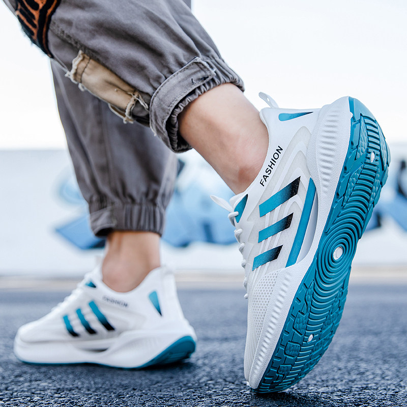 トレイルランニングシューズ 軽量通気性メッシュメンズトレイルランニングシューズ