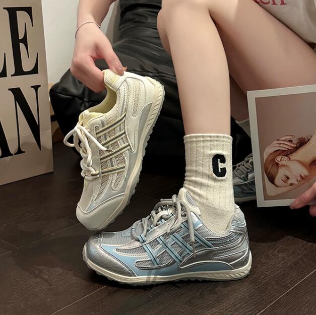 トレイルランニングシューズ レディース厚底運動靴 通気性抜群 外出用トレイル靴