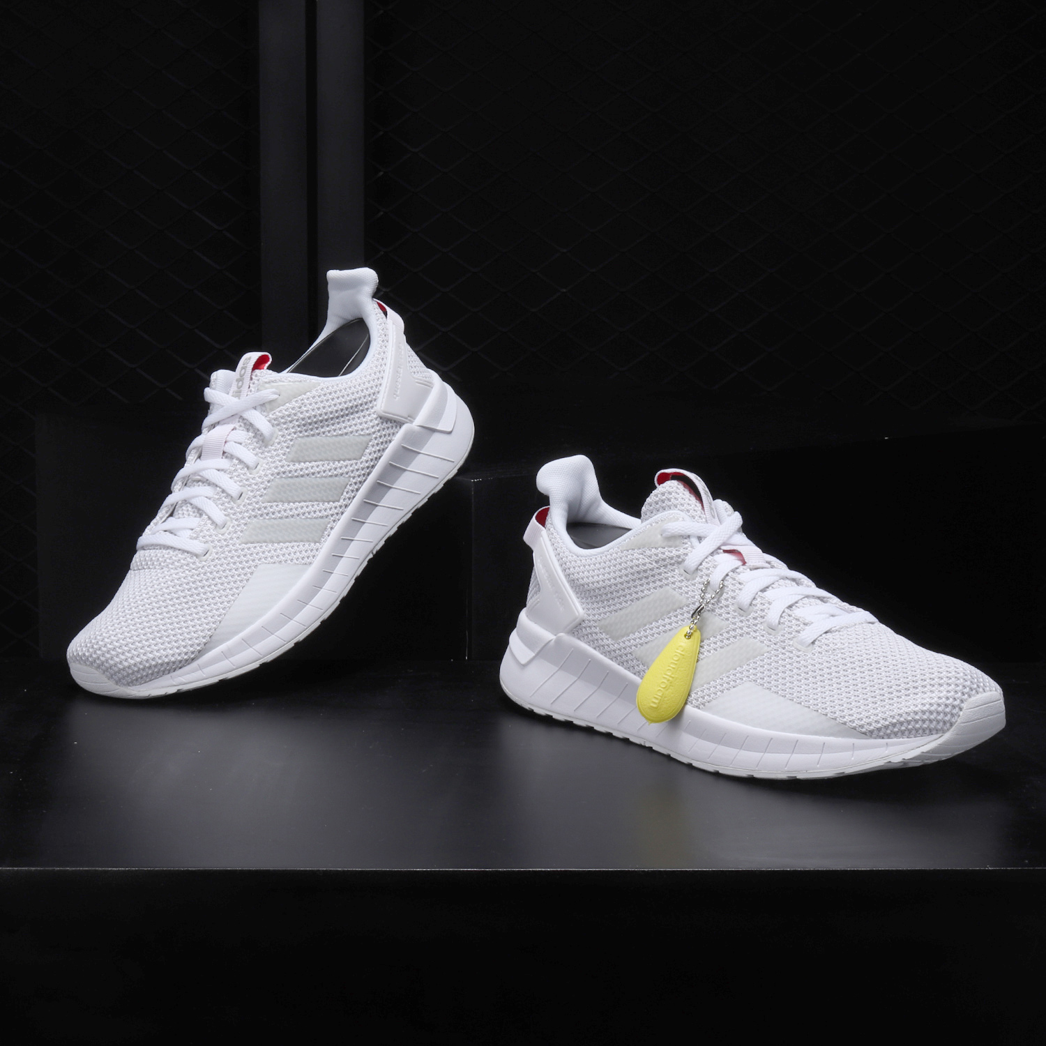 https://fulmo-img-server.com/trail-shoes/4e7eae4d-c2d0-44e9-84f0-4e24c8f36192.jpg