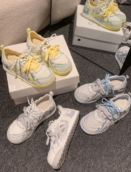 トレイルランニングシューズ レディース通気性メッシュトレイル運動靴 紐靴