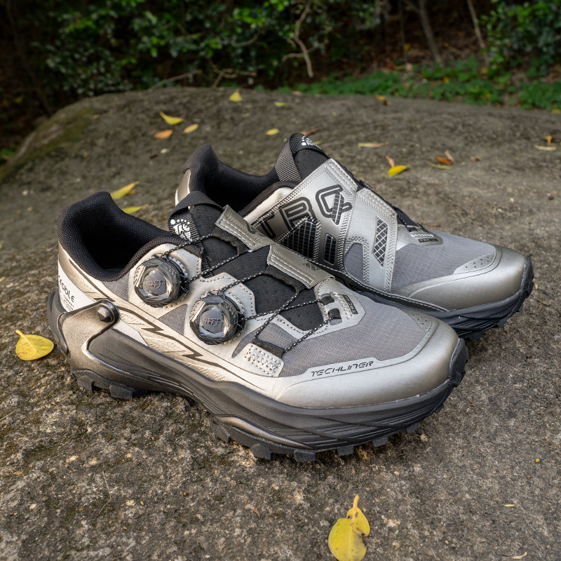 トレイルランニングシューズ クイックシューレース仕様本格山岳走行用シューズ