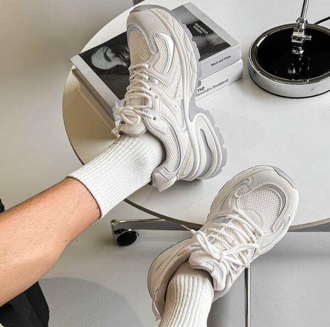 トレイルランニングシューズ メンズ厚底メッシュ運動靴 トレイル対応スニーカー