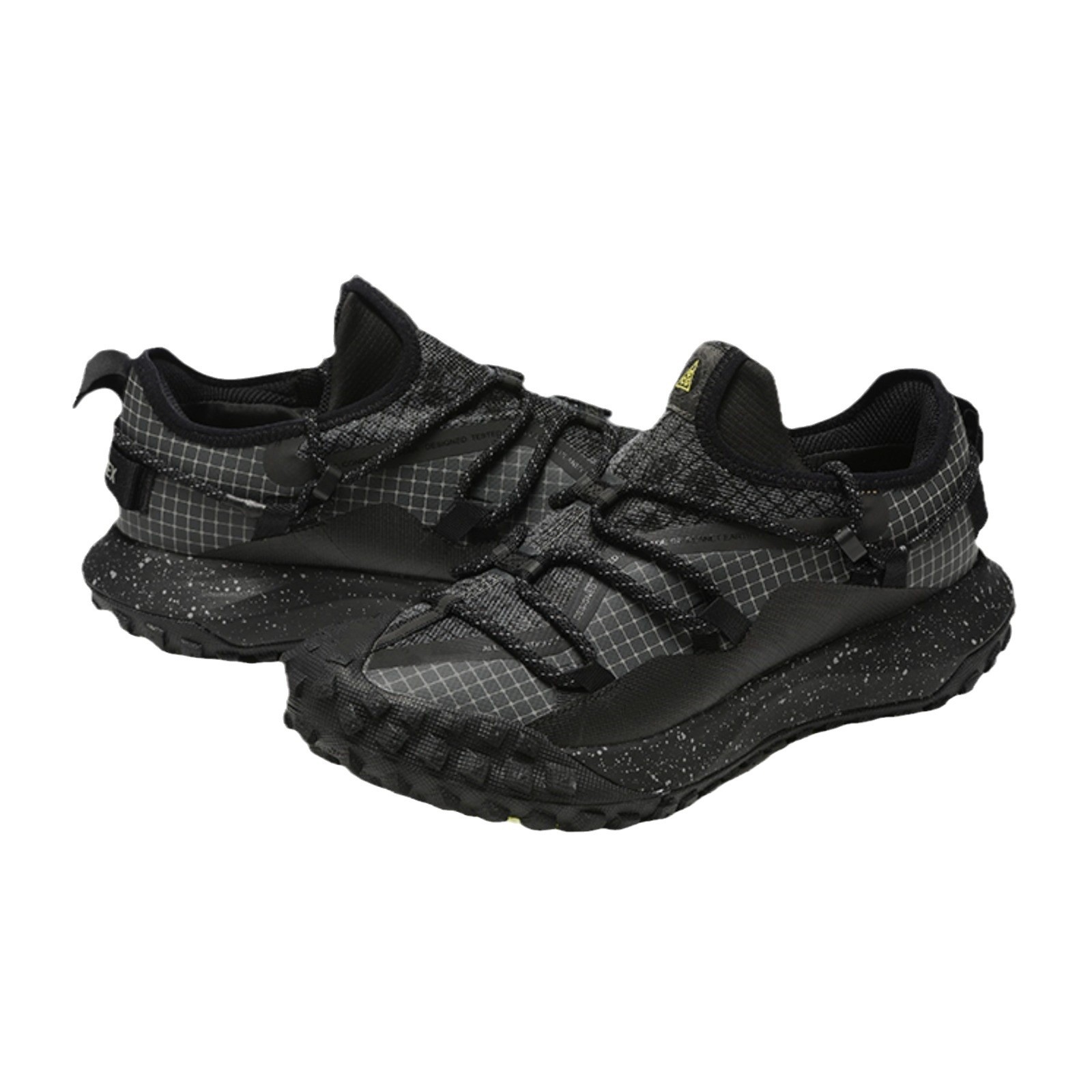 トレイルランニングシューズ メンズ用グリップ力抜群の格子柄トレイルランニングシューズ