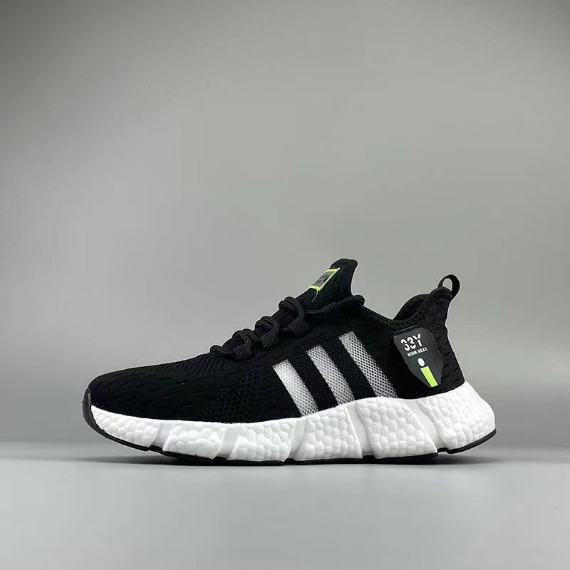 トレイルランニングシューズ 三本線デザイン軽量クッション搭載トレイルランニングシューズ