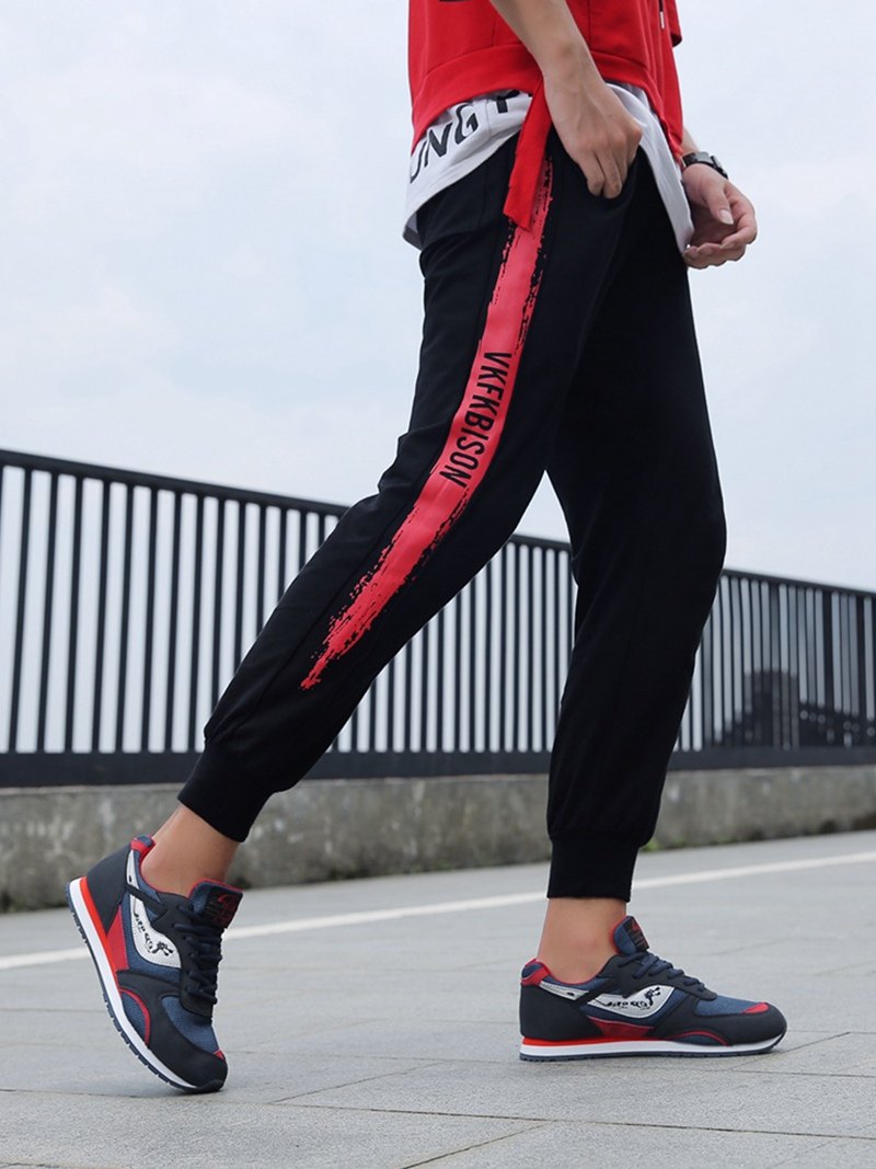 トレイルランニングシューズ メンズ軽量通気性抜群山道対応運動靴