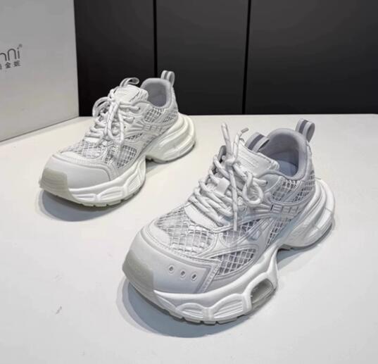 トレイルランニングシューズ レディース メッシュ トレイル運動靴 通気性抜群 紐靴