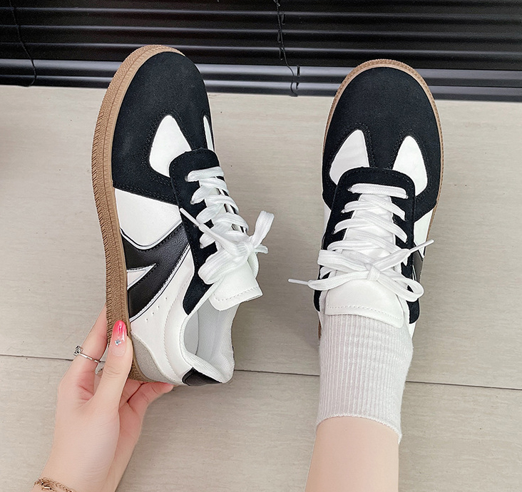 トレイルランニングシューズ レディース配色運動靴 復古風美脚効果 軽量歩きやすい靴